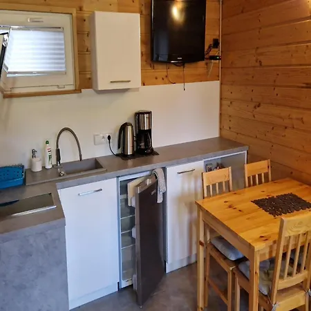 Homes With Shared Pool, Holiday home
